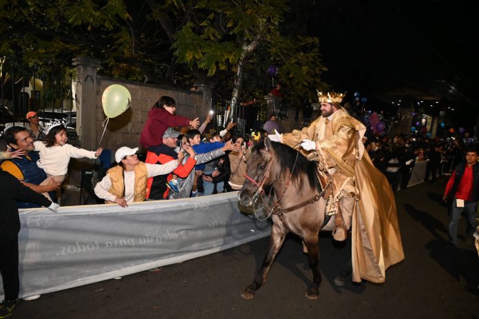 TRADICIONAL CABALGATA DE REYES (9)