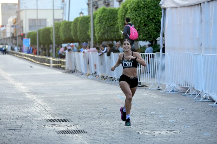 CELEBRAN CON MEDIO MARATÓN (8)
