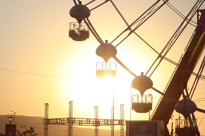ARRANCA FERIA DE LAS FRESAS (6)